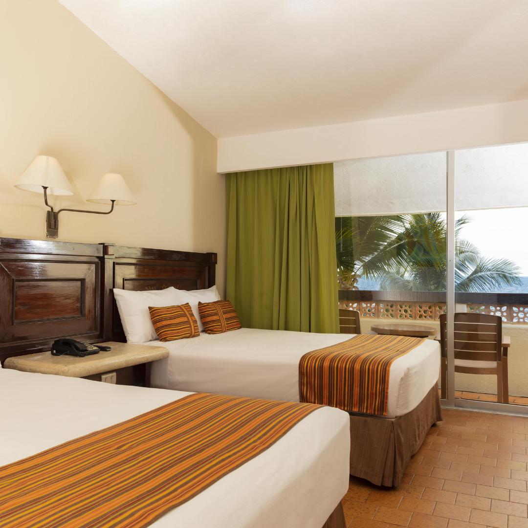 Habitaciones con balcón al mar